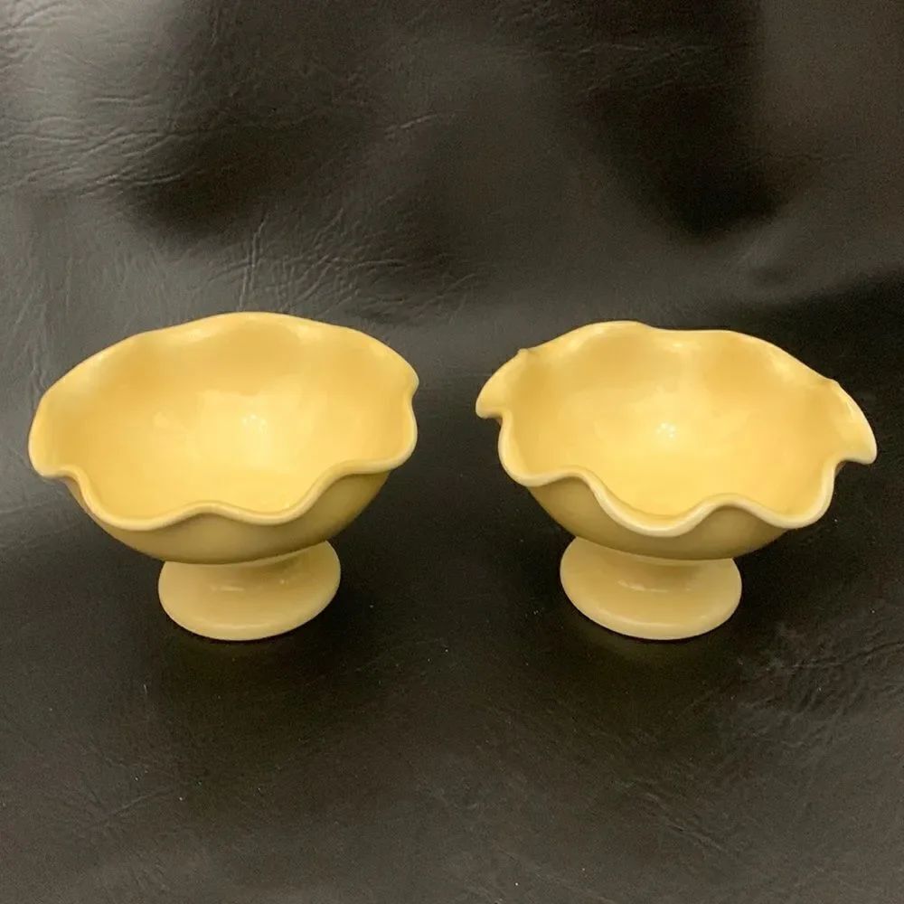 Made Italy Hand Painted Yellow Ceramic. Round Scalloped Edge Set Of 2 Bowls